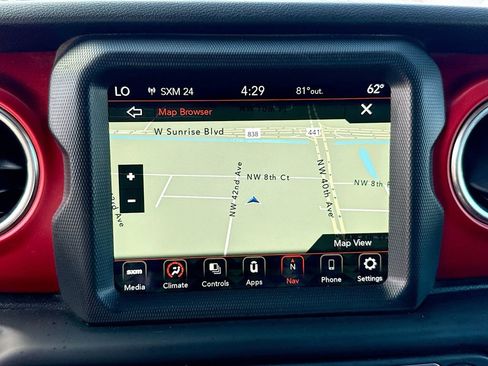 Used 2021 Jeep Wrangler Unlimited Rubicon AWD/4WD image 14