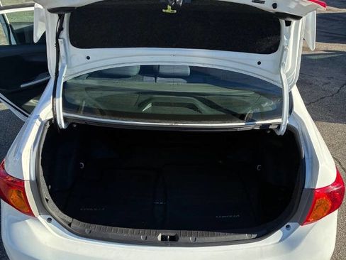 Used 2010 Toyota Corolla S image 17