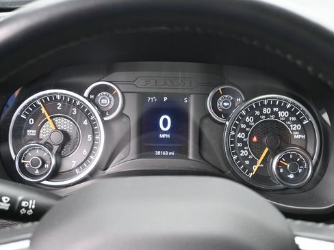 Used 2022 RAM 1500 Big Horn AWD/4WD image 11