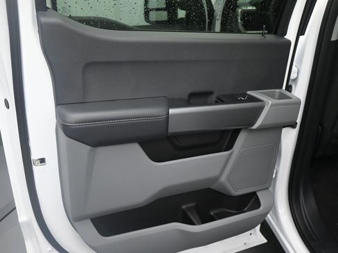 New 2026 Ford F250 XLT image 3