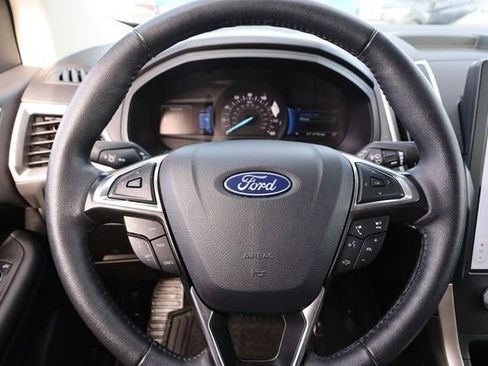 Certified 2024 Ford Edge SEL image 10