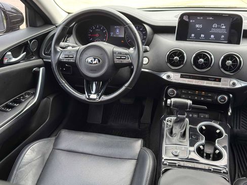 Used 2019 Kia Stinger RWD image 19
