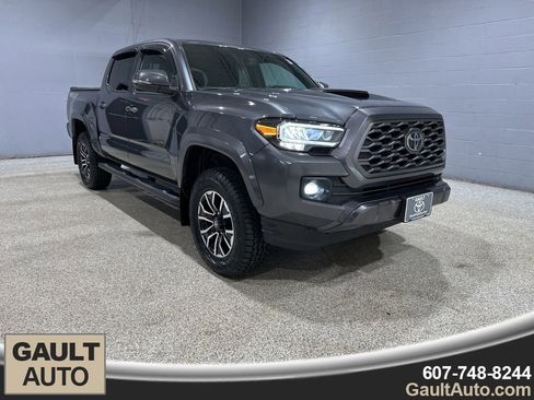 Used 2023 Toyota Tacoma TRD Sport image 1