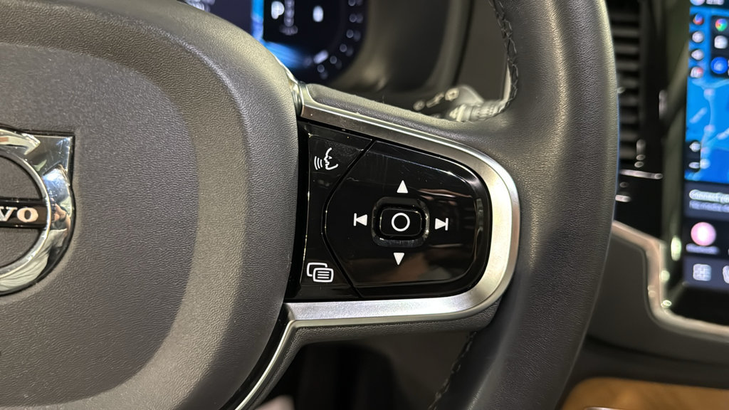 Certified 2024 Volvo XC90 B6 Plus w/ Protection Package Premier AWD/4WD image 13