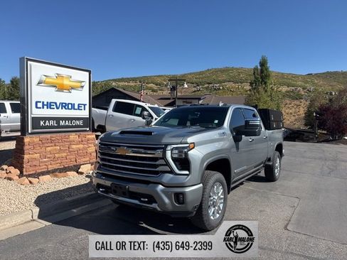 Used 2024 Chevrolet Silverado 3500 High Country w/ High Country Premium Package image 1