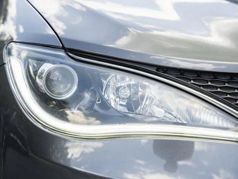 Certified 2019 Chrysler Pacifica Limited FWD image 21