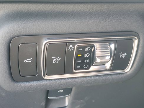 New 2026 Lincoln Nautilus Reserve image 13