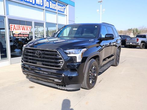 Used 2026 Toyota Sequoia Limited w/ TRD Off-Road Package AWD/4WD image 6