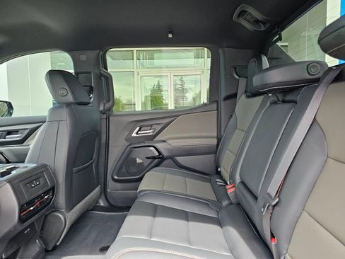 Used 2026 Chevrolet Silverado EV Trail Boss AWD/4WD image 22