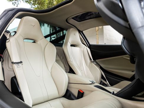 Used 2018 McLaren 720S Luxury RWD image 52