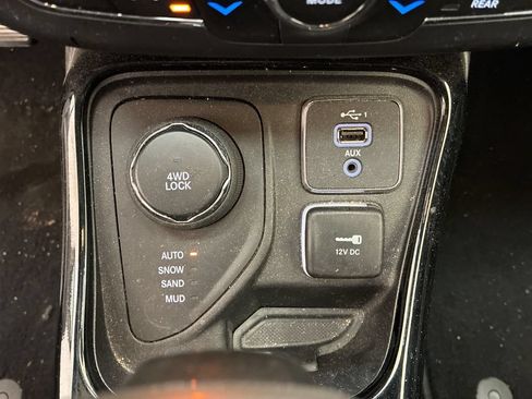 Used 2019 Jeep Compass Limited AWD/4WD image 22