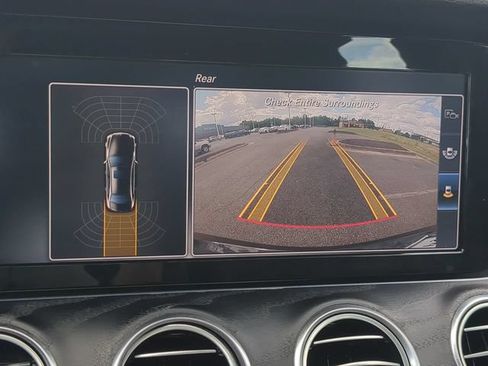 Used 2017 Mercedes-Benz E 300 4MATIC w/ Premium 1 Package image 19