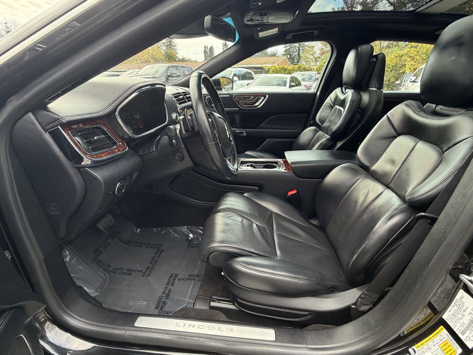Used 2019 Lincoln Continental Reserve AWD/4WD image 14