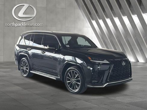 Certified 2026 Lexus LX 600 F Sport AWD/4WD image 5