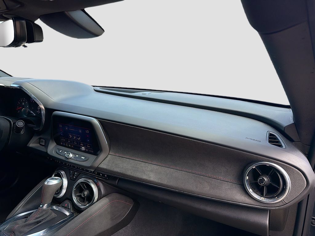 Used 2022 Chevrolet Camaro ZL1 RWD image 27