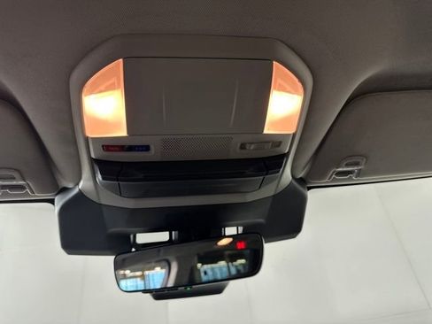 Used 2023 Subaru Ascent Premium w/ Convenience Package image 24