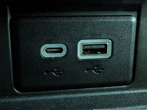 Used 2022 Chevrolet Tahoe RST w/ Luxury Package image 25