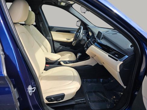 Used 2018 BMW X1 xDrive28i AWD/4WD image 25