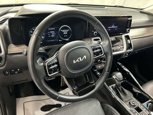 Used 2022 Kia Sorento SX Prestige image 4