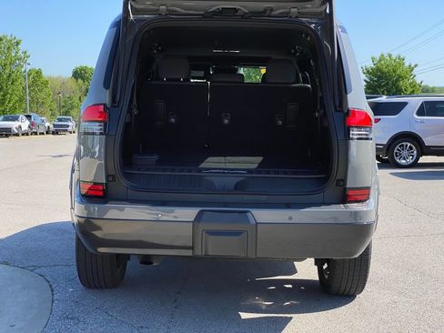 Used 2024 Lexus GX 550 w/ Accessory Package (2T) AWD/4WD image 7