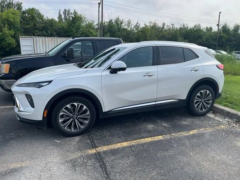 Used 2024 Buick Envision Preferred AWD/4WD image 4
