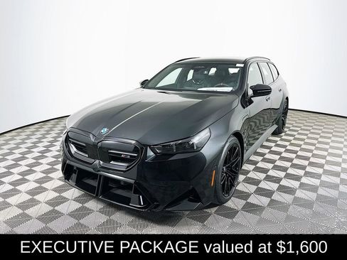 New 2026 BMW M5 Touring image 4