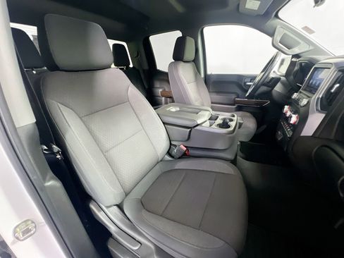 Used 2020 GMC Sierra 1500 SLE w/ SLE Value Package image 31