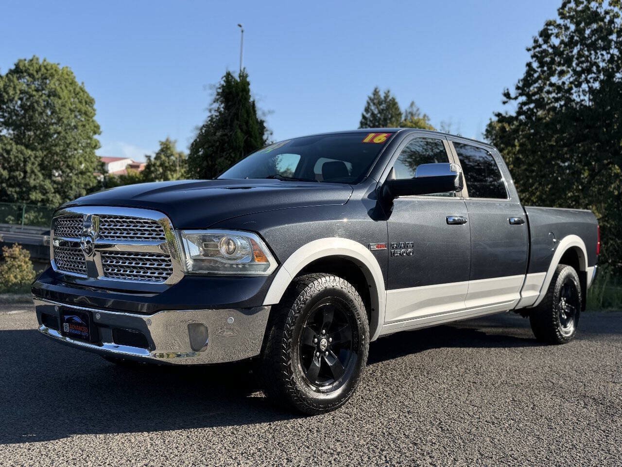 Used 2016 RAM 1500 Laramie w/ Convenience Group AWD/4WD image 1