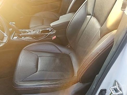 Used 2019 Subaru Crosstrek 2.0i Limited w/ Moonroof Package w/Navigation image 10