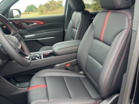 New 2026 Chevrolet Traverse RS w/ LPO, Floor Liner Package image 22