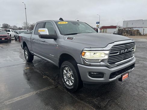 Used 2024 RAM 2500 Laramie w/ Safety Group image 9