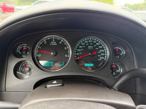 Used 2014 GMC Yukon XL SLT w/ SLT-2 Equipment Package AWD/4WD image 14