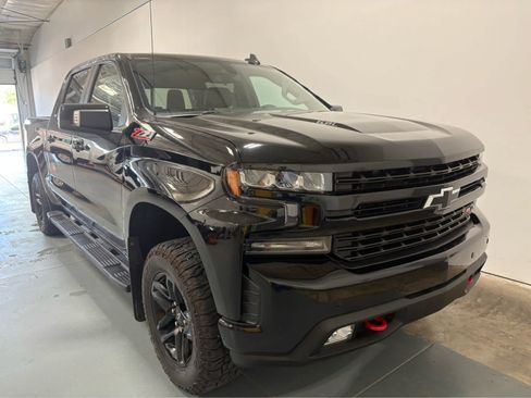 Used 2021 Chevrolet Silverado 1500 LT Trail Boss w/ Convenience Package II AWD/4WD image 5