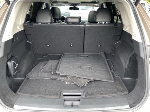 Certified 2024 Nissan Rogue Platinum FWD image 13