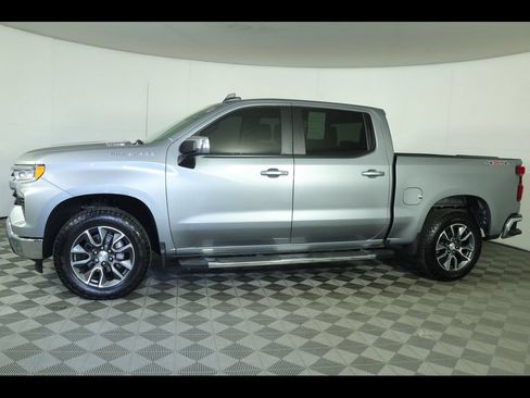 Certified 2024 Chevrolet Silverado 1500 LT AWD/4WD image 15