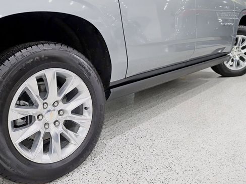 Used 2024 Chevrolet Suburban Premier w/ Premium Package image 12