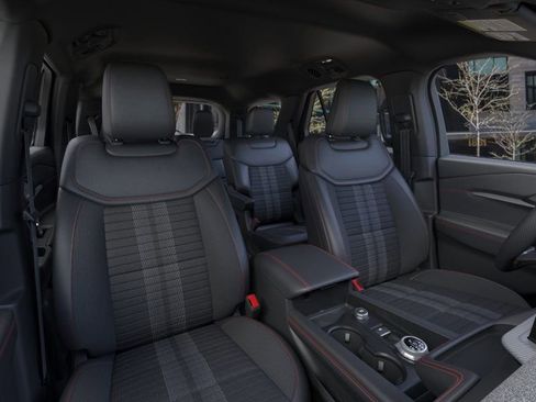 New 2026 Ford Explorer ST-Line image 10