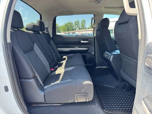 Used 2014 Toyota Tundra SR5 AWD/4WD image 17