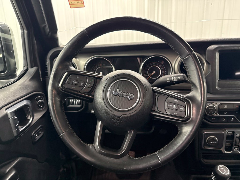 Used 2021 Jeep Gladiator Sport AWD/4WD image 16