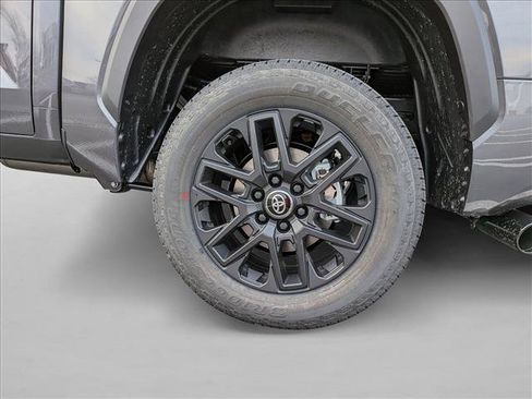 Used 2026 Toyota Tundra Limited AWD/4WD image 10