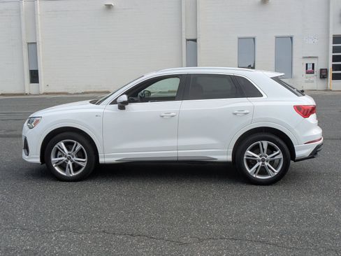 Used 2023 Audi Q3 2.0T Premium AWD/4WD image 5