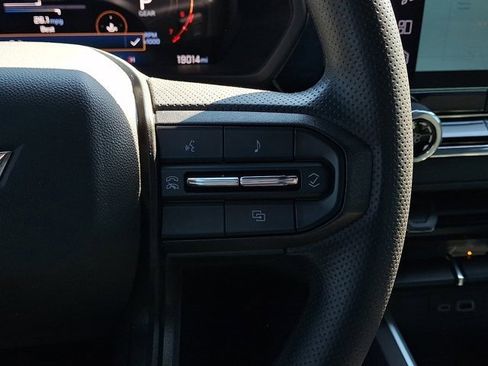 Used 2024 Chevrolet Colorado Trail Boss w/ Technology Package image 26