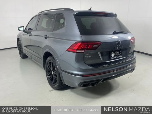 Used 2022 Volkswagen Tiguan SE R-Line AWD/4WD image 7