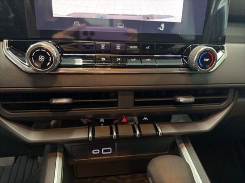 New 2026 Chevrolet Colorado W/T w/ WT Custom Package AWD/4WD image 20