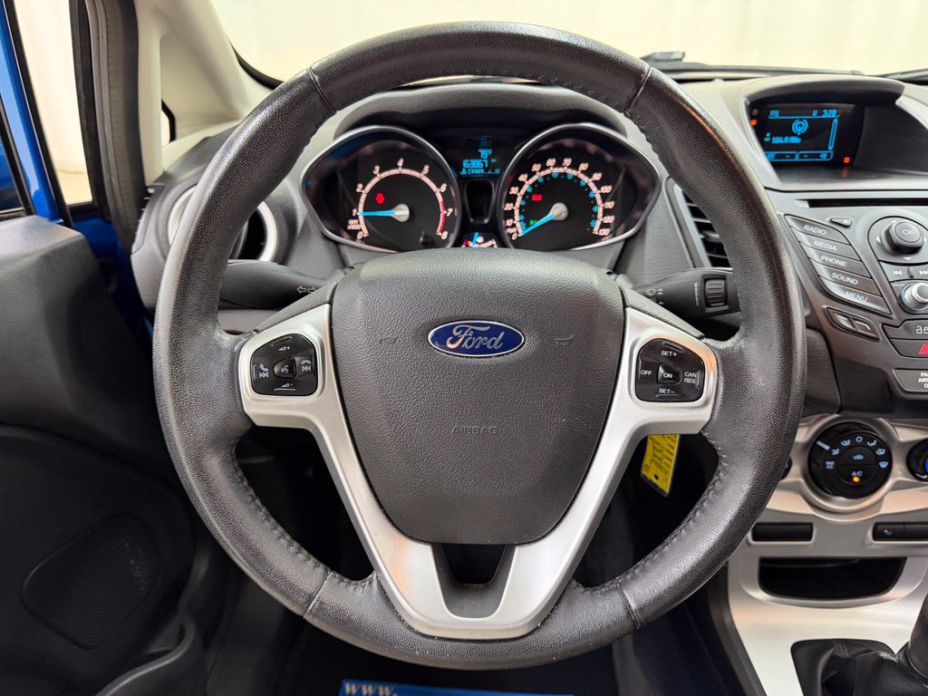 Used 2015 Ford Fiesta SE FWD image 22