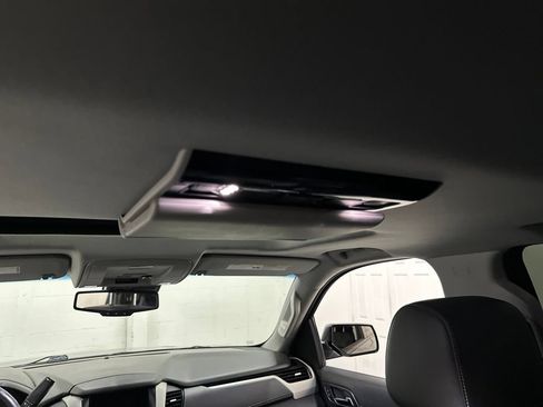 Used 2019 GMC Yukon SLT w/ Graphite Performance Edition RWD image 60
