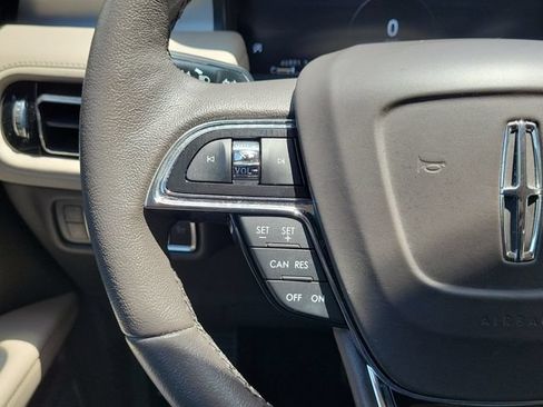 Certified 2023 Lincoln Nautilus AWD w/ Premium Package image 23