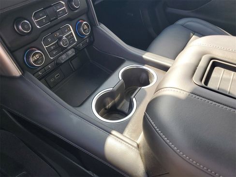 Used 2021 Chevrolet Tahoe LT image 19