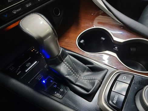 Used 2017 Lexus RX 350 AWD w/ Premium Package image 27