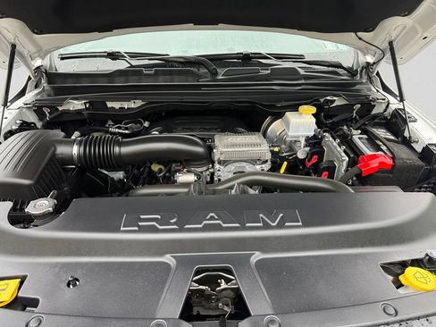 Used 2021 RAM 1500 Big Horn AWD/4WD image 31